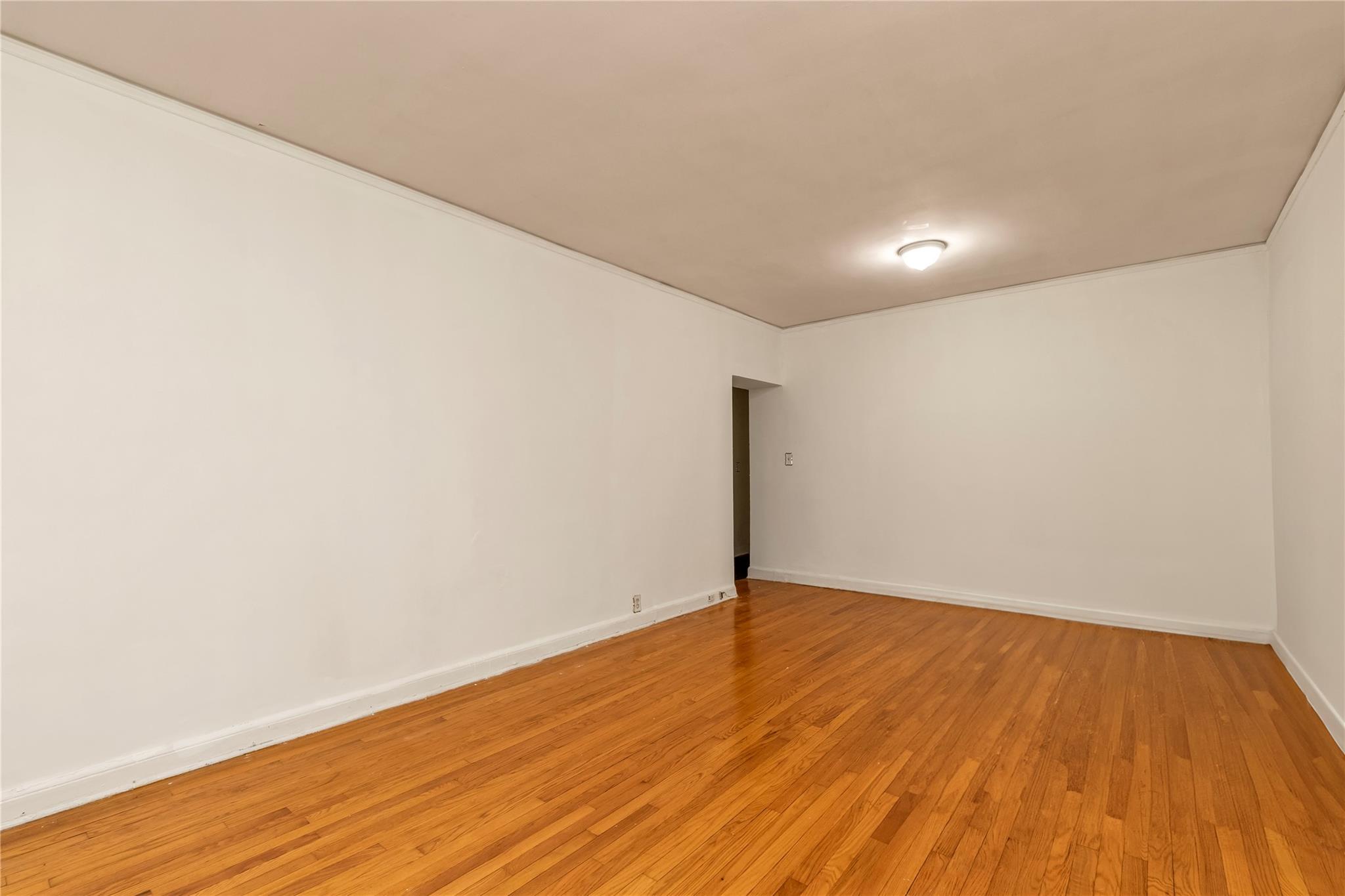 #6 photo, 34-21 78 Street, クイーンズ区 Jackson Heights , NY 11372