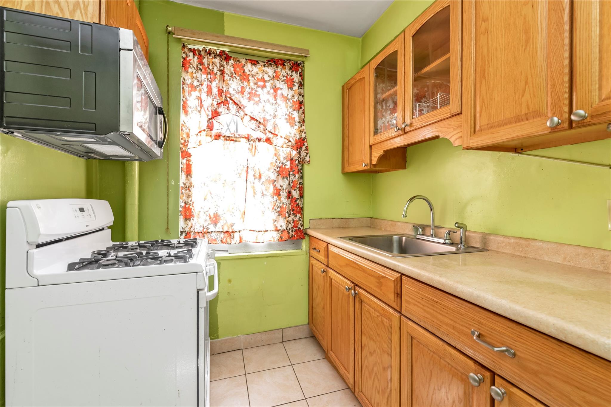 #7 photo, 34-21 78 Street, クイーンズ区 Jackson Heights , NY 11372