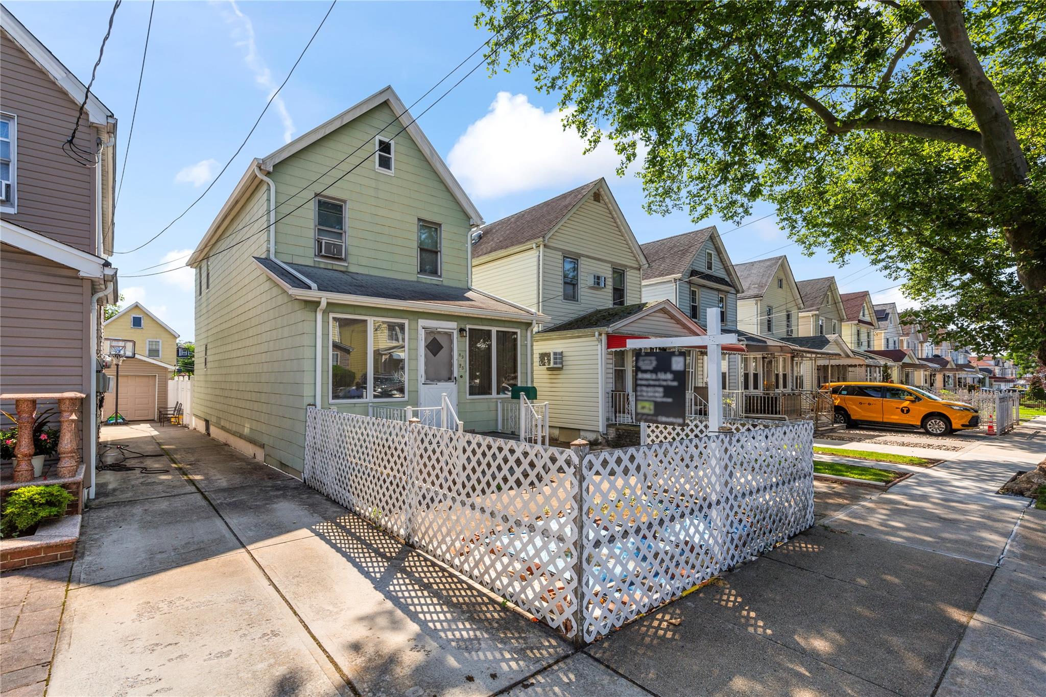 #1 photo, 89-25 201st Street, Hollis , NY 11423