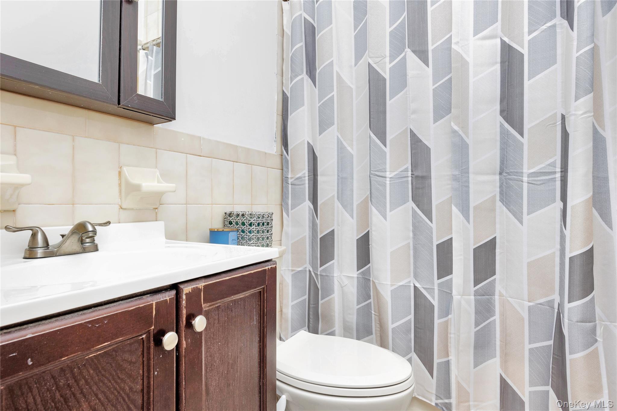 #12 photo, 114 Washington Street, Farmingdale , NY 11735