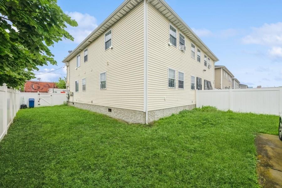 #15 photo, 6235 Almeda Avenue, クイーンズ区 Arverne , NY 11692