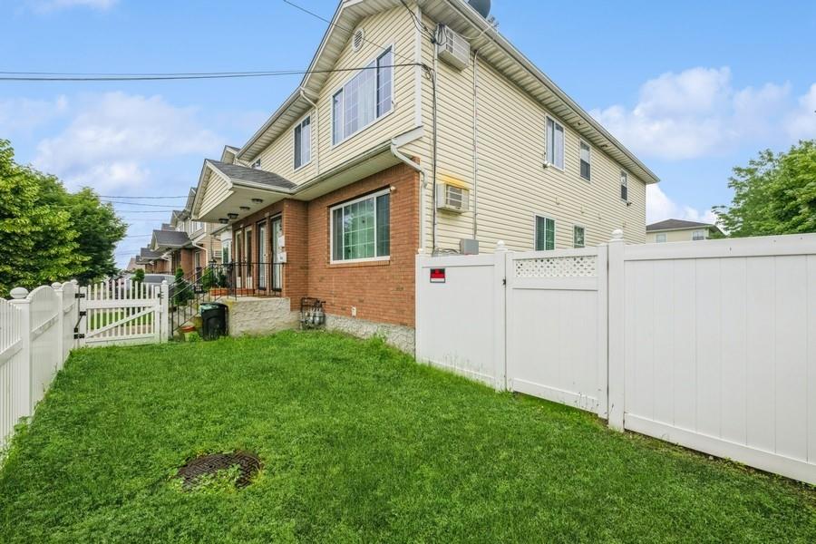 #17 photo, 6235 Almeda Avenue, クイーンズ区 Arverne , NY 11692