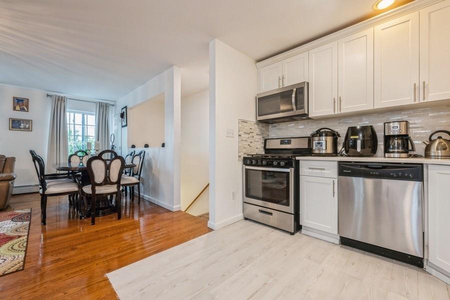 #6 photo, 6235 Almeda Avenue, クイーンズ区 Arverne , NY 11692