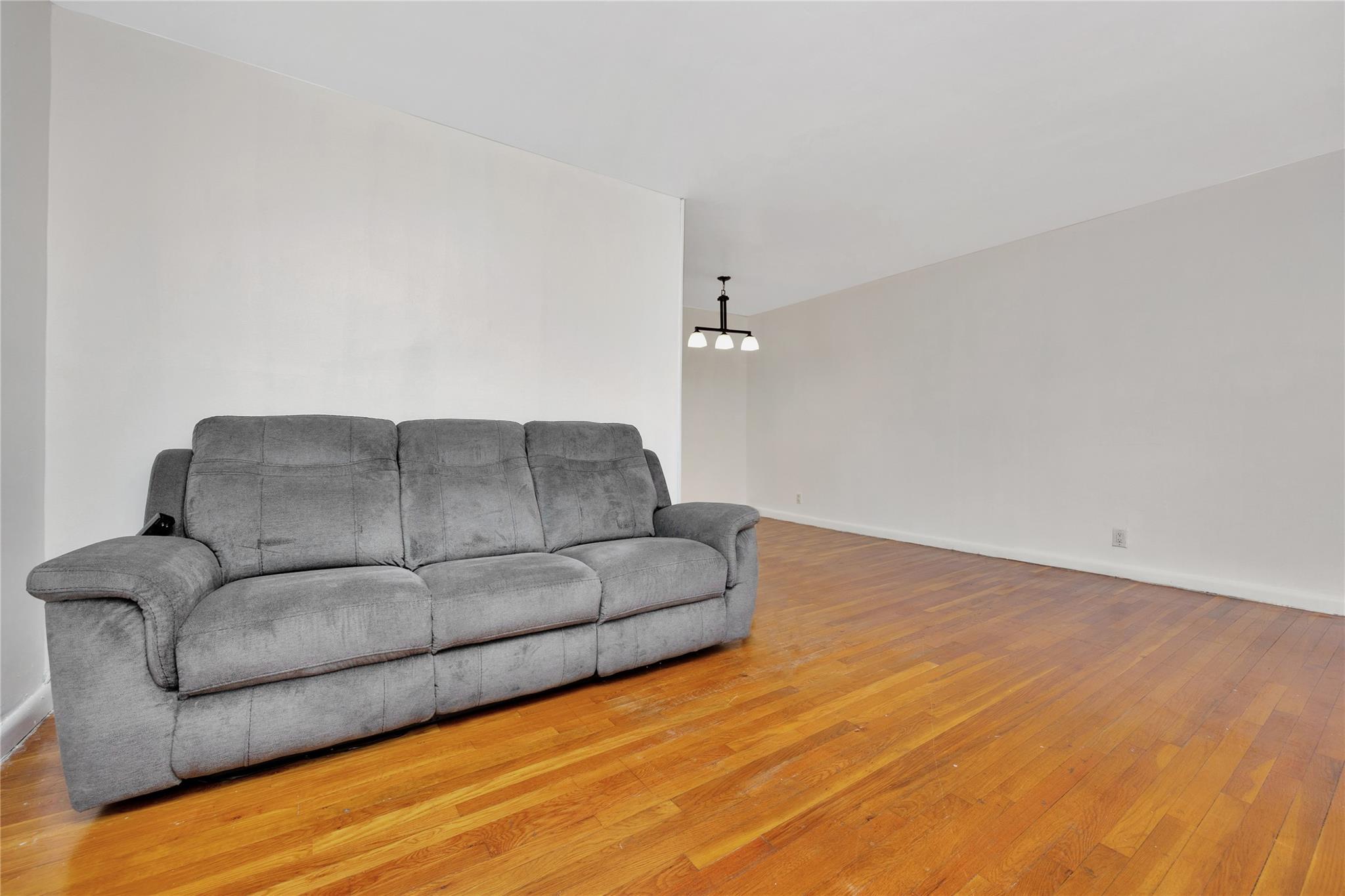 #2 photo, 57-47 246 Crescent, クイーンズ区 Douglaston , NY 11362