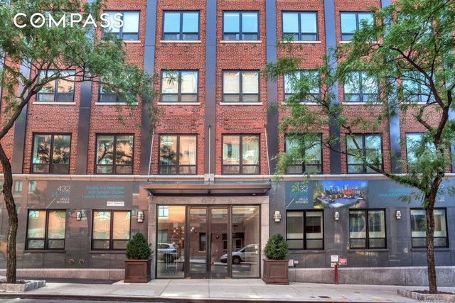 #1 photo, 432 W 52nd Street, マンハッタン Hell's Kitchen , NY 10019