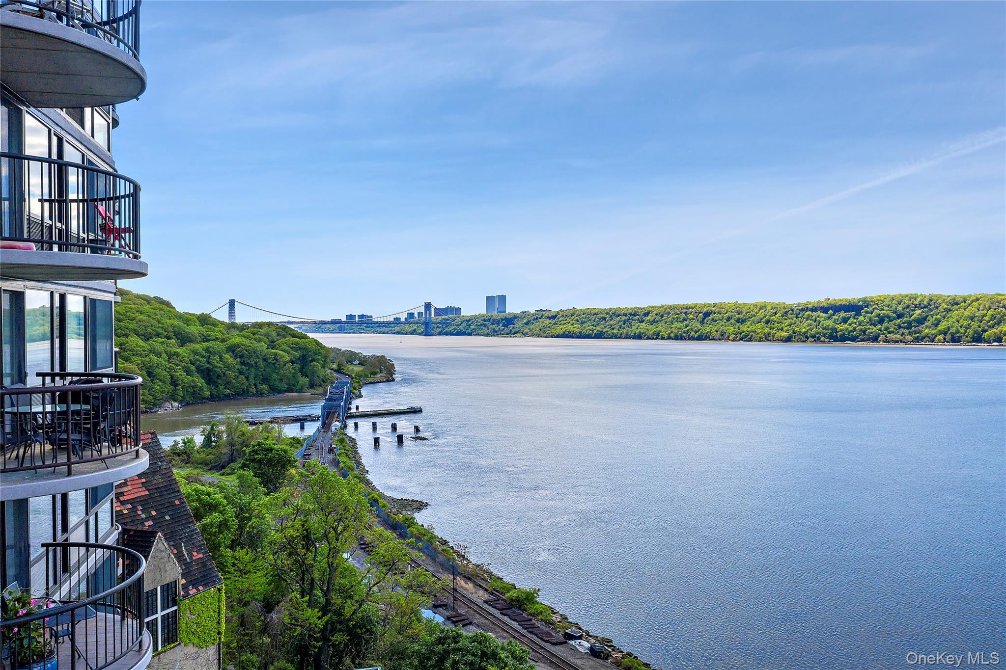 #2 photo, 2521 Palisade Avenue, ブロンクス区 Bronx , NY 10463