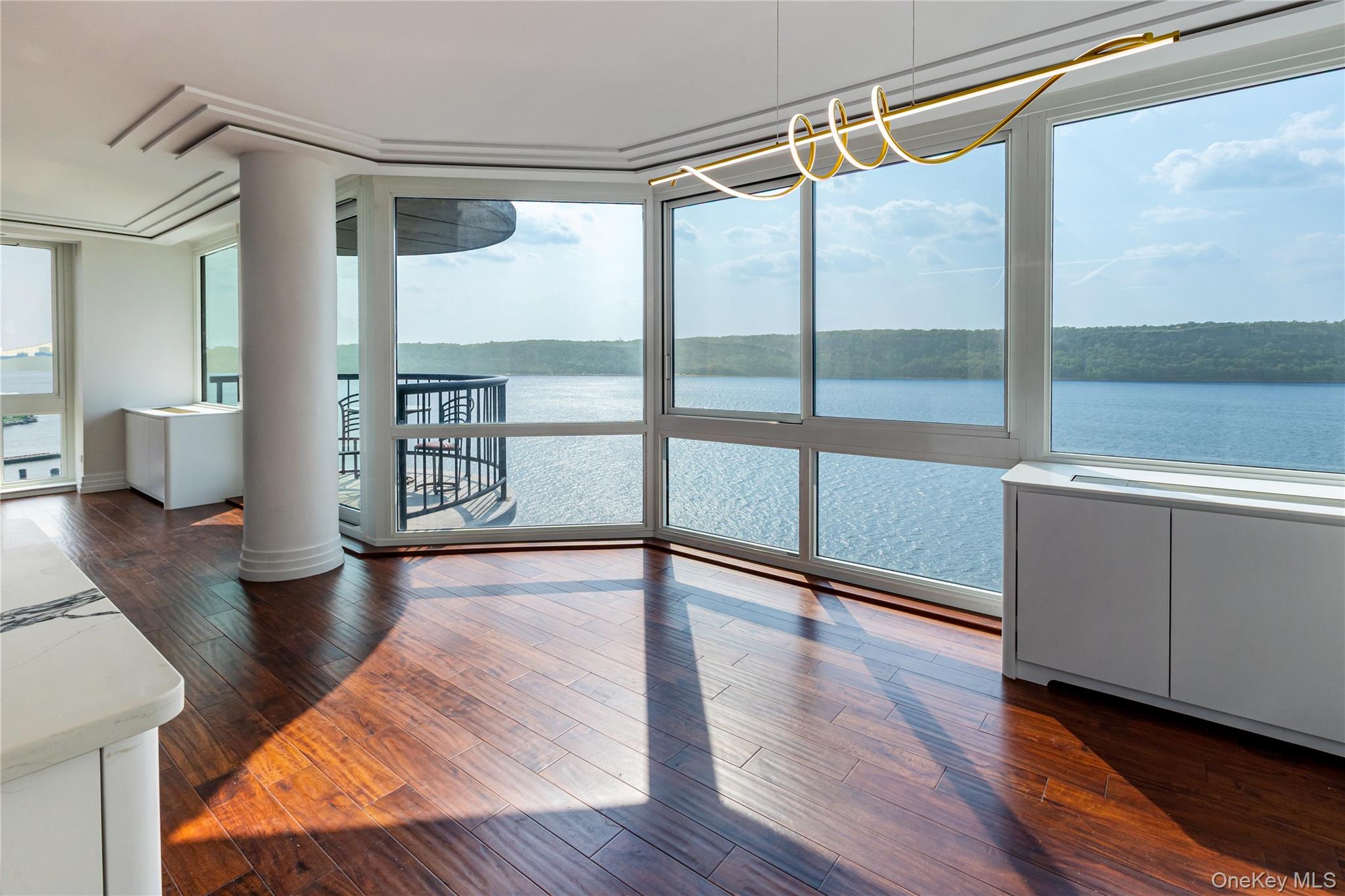 #9 photo, 2521 Palisade Avenue, ブロンクス区 Bronx , NY 10463