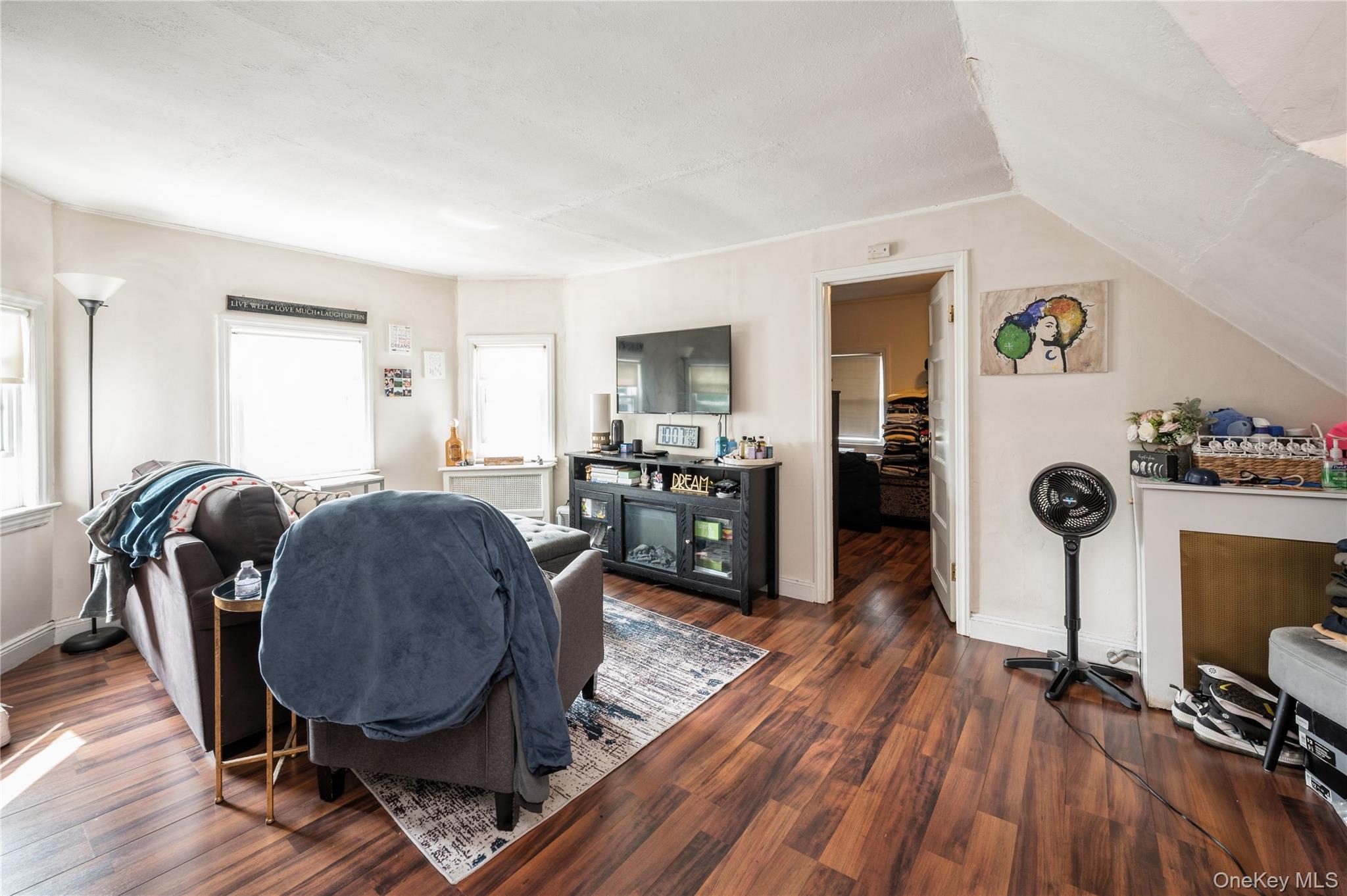 #17 photo, 93 Edgewood Avenue, Yonkers , NY 10704