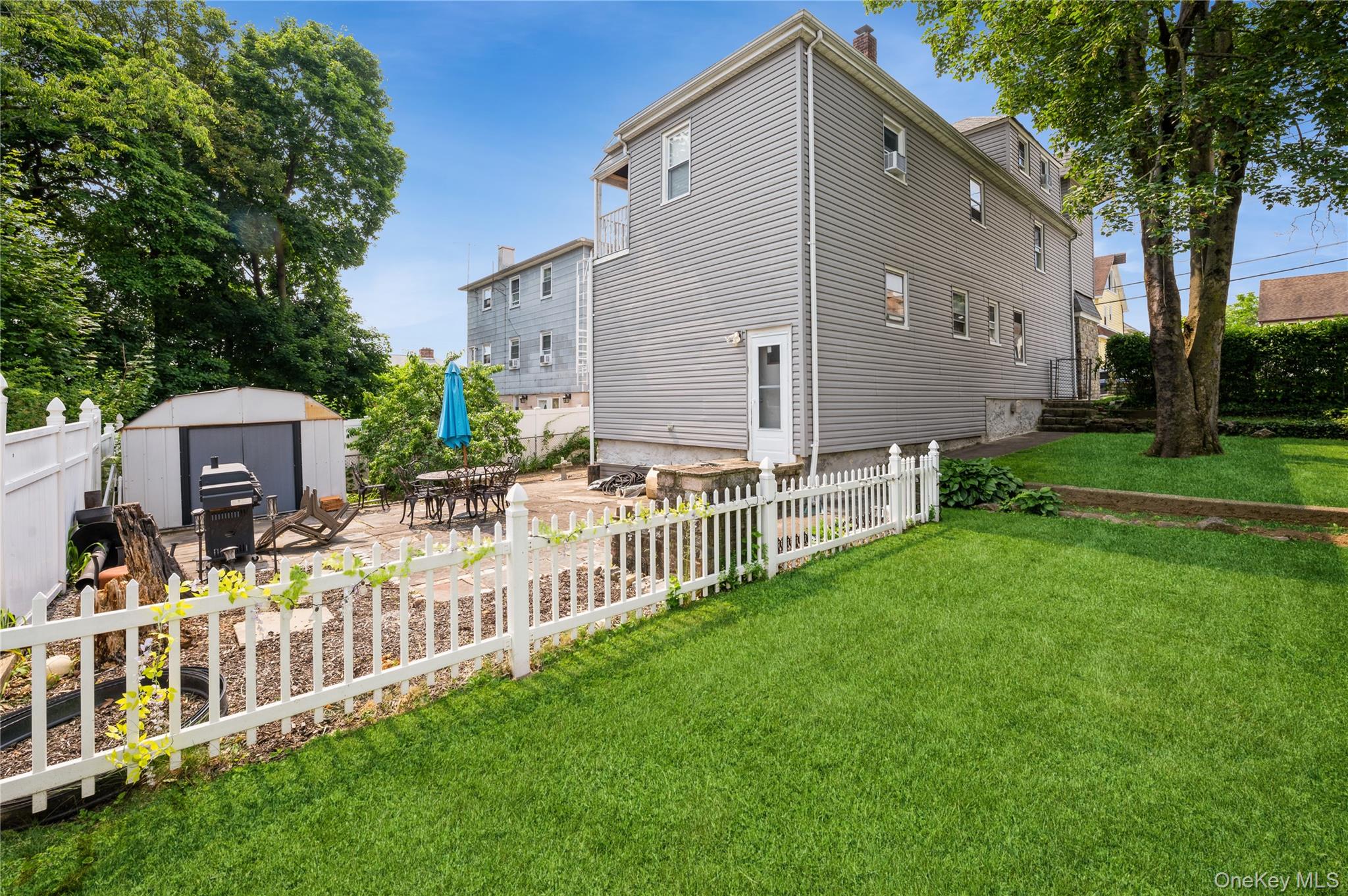 #7 photo, 93 Edgewood Avenue, Yonkers , NY 10704