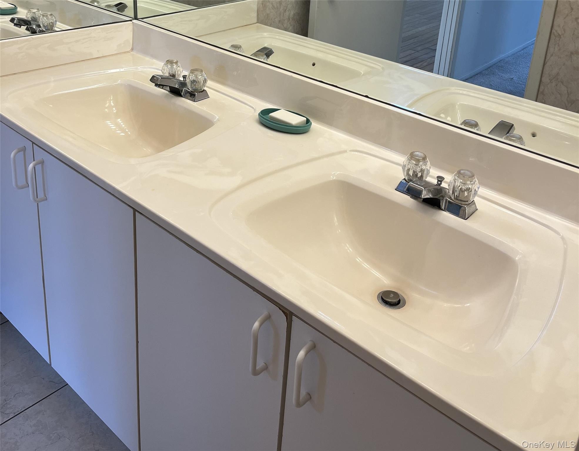 #14 photo, 701 Spring Lake, サフォーク郡 Middle Island , NY 11953