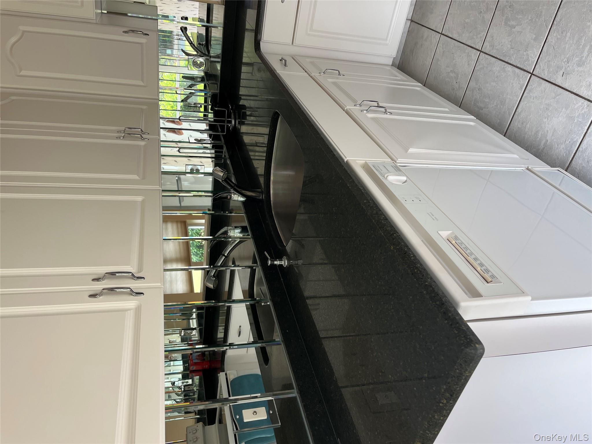 #6 photo, 701 Spring Lake, サフォーク郡 Middle Island , NY 11953