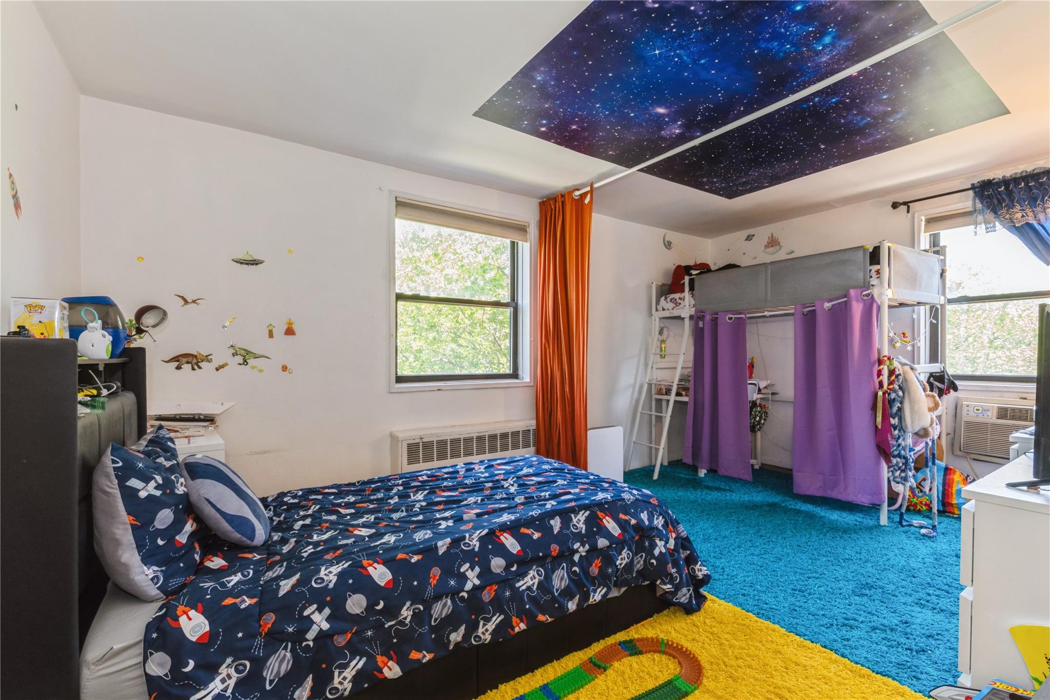 #13 photo, 84-10 153rd Avenue, Howard Beach , NY 11414