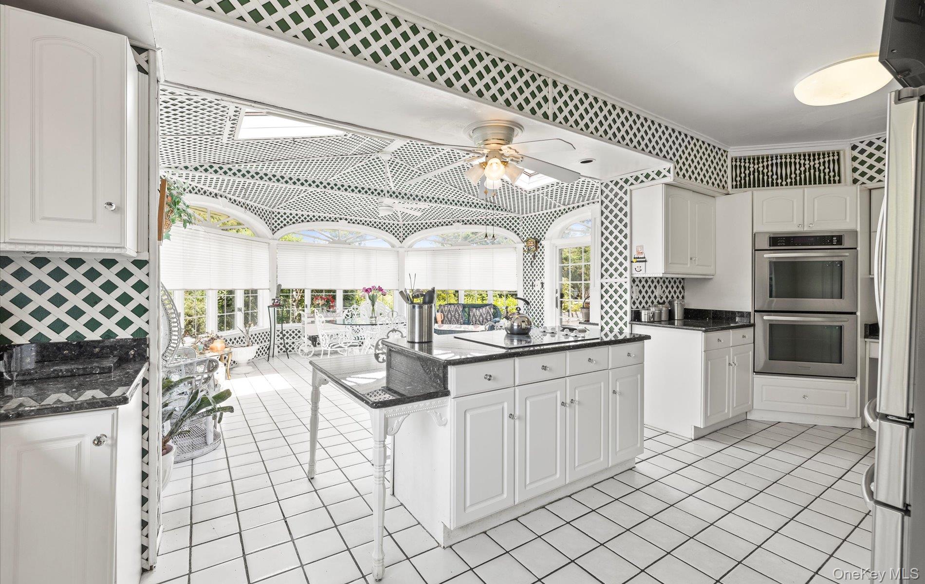 #19 photo, 2 Johnson Drive, サフォーク郡 Brightwaters , NY 11718