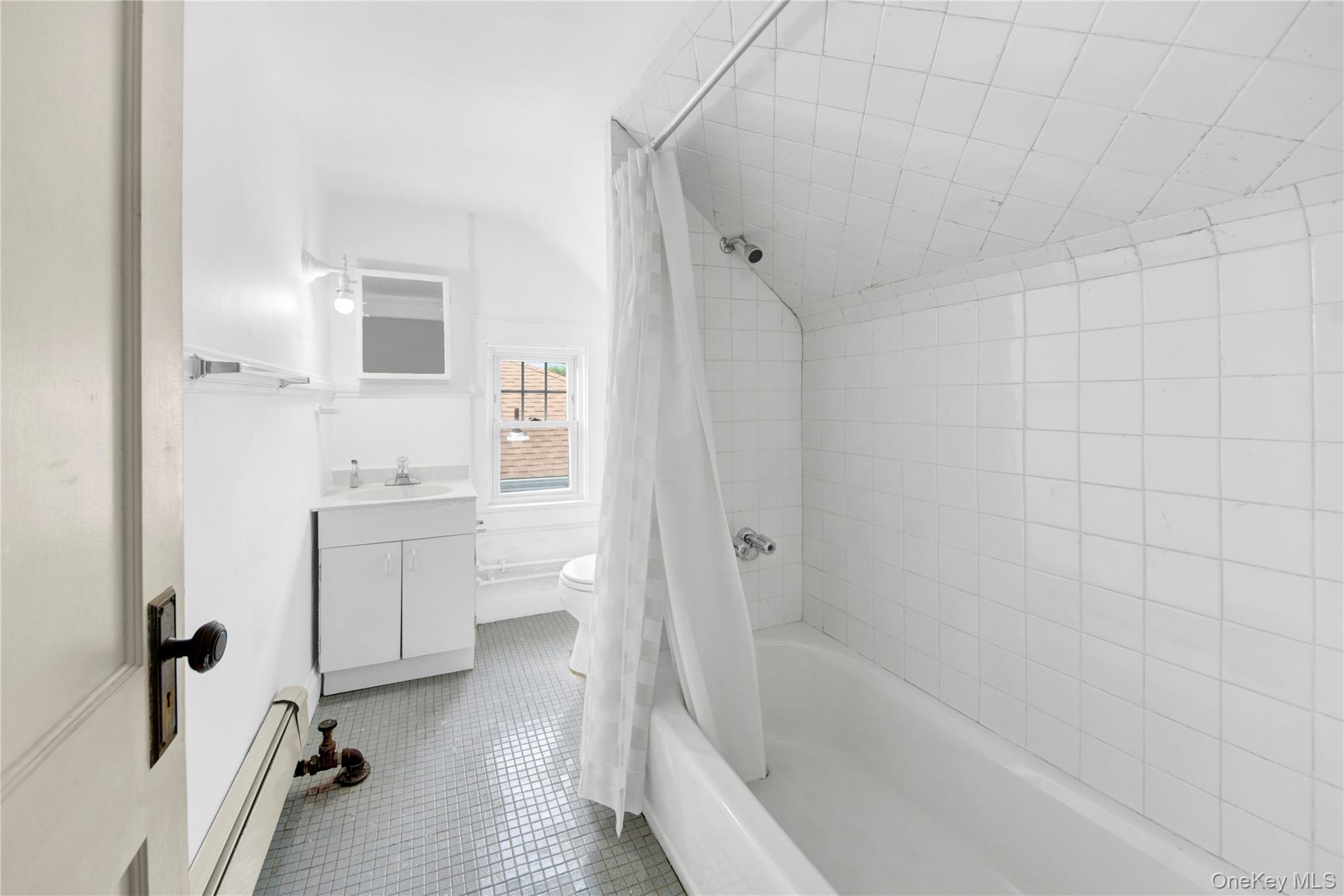 #17 photo, 431 E Sidney Avenue, Mount Vernon , NY 10553