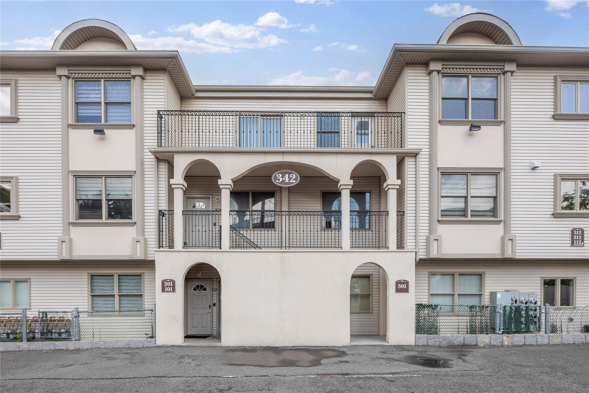 #1 photo, 342 Blauvelt Road, Monsey , NY 10952