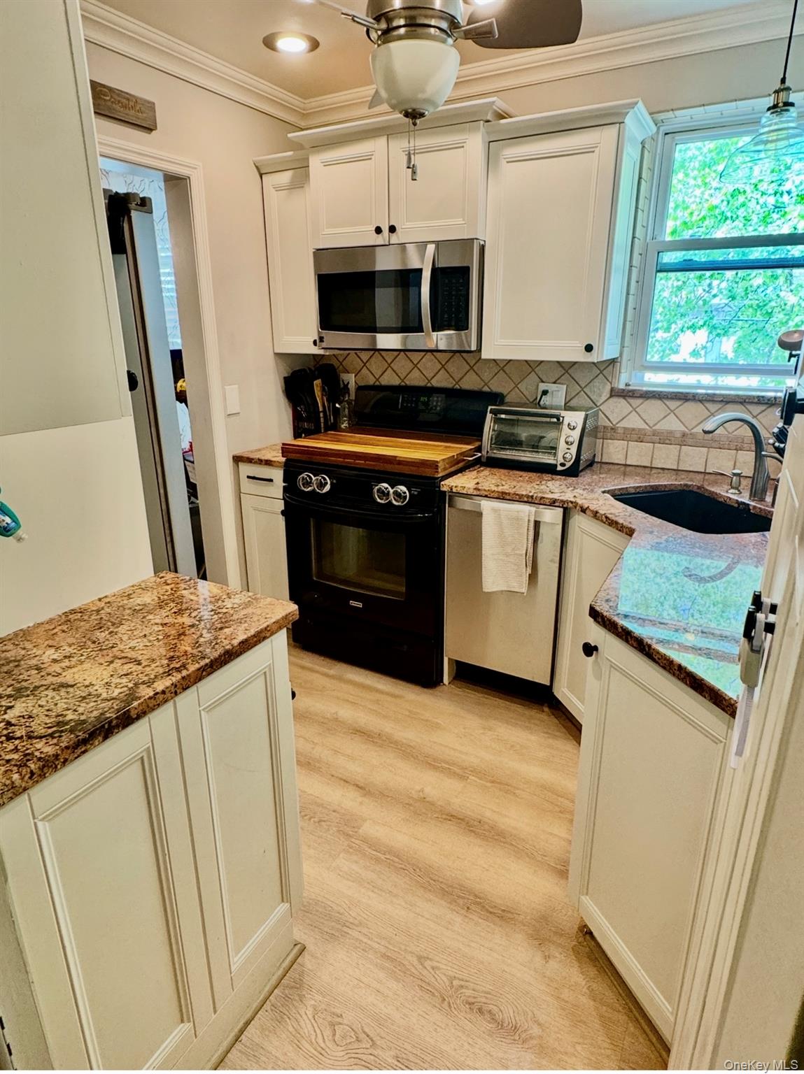 #3 photo, 47 Hilltop Acres, Yonkers , NY 10704