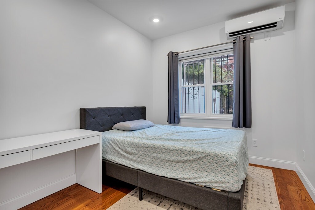 #5 photo, Maspeth, 皇后区 麦斯佩斯 Maspeth , NY 11378