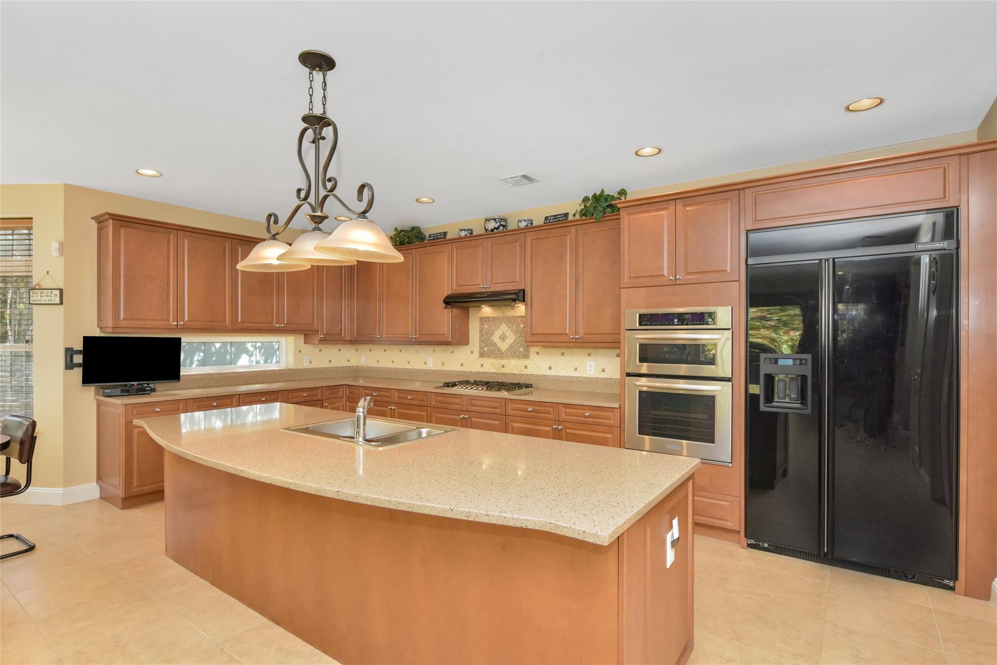 #13 photo, 35 Monterrey Drive, サフォーク郡 Saint James , NY 11780