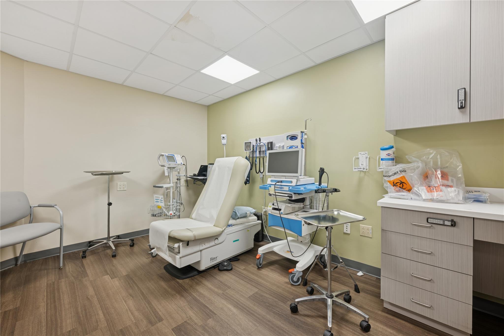 #7 photo, 2209 Merrick Road, ナッソー郡 Merrick , NY 11566