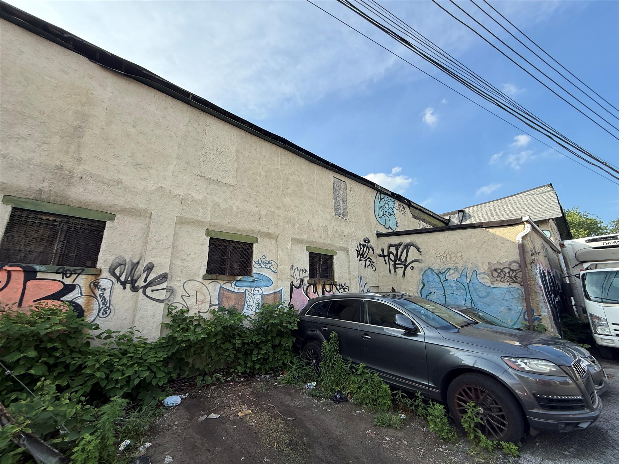 #1 photo, 18-70 41 street, Astoria , NY 11105