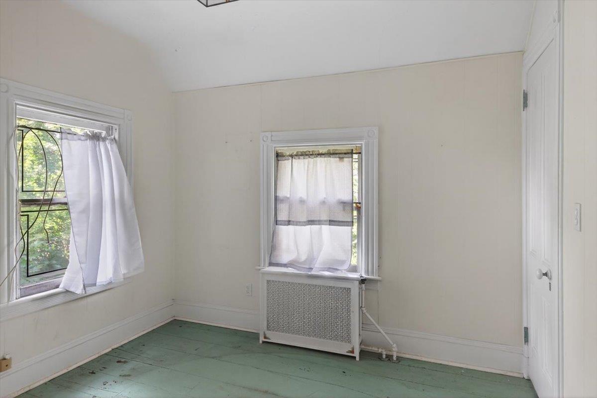 #16 photo, 134 Warner Avenue, Roslyn Heights , NY 11577