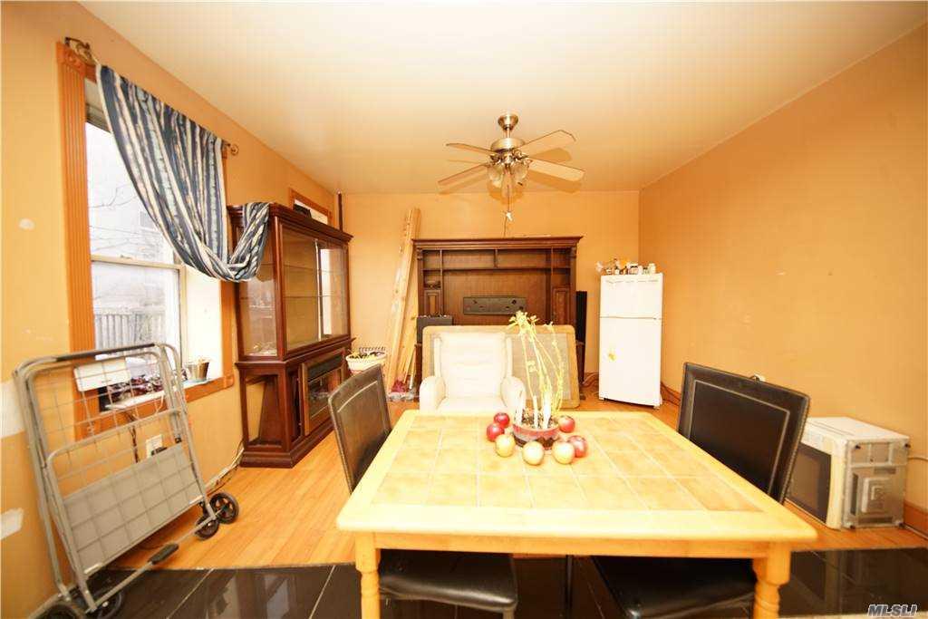 #11 photo, 21 Charlotte Street, クイーンズ区 Ridgewood , NY 11385