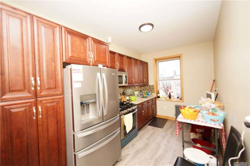 #2 photo, 21 Charlotte Street, クイーンズ区 Ridgewood , NY 11385