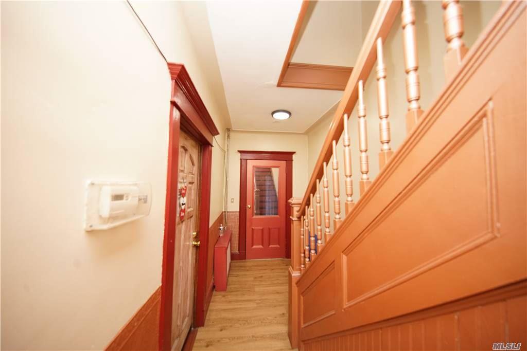 #9 photo, 21 Charlotte Street, クイーンズ区 Ridgewood , NY 11385