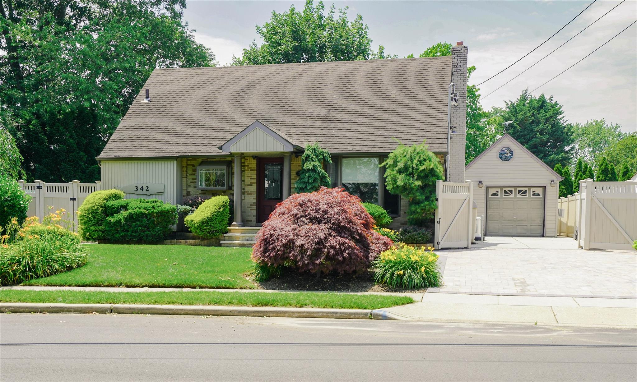 #1 photo, 342 Mildred Street, ناسو Oceanside , NY 11572