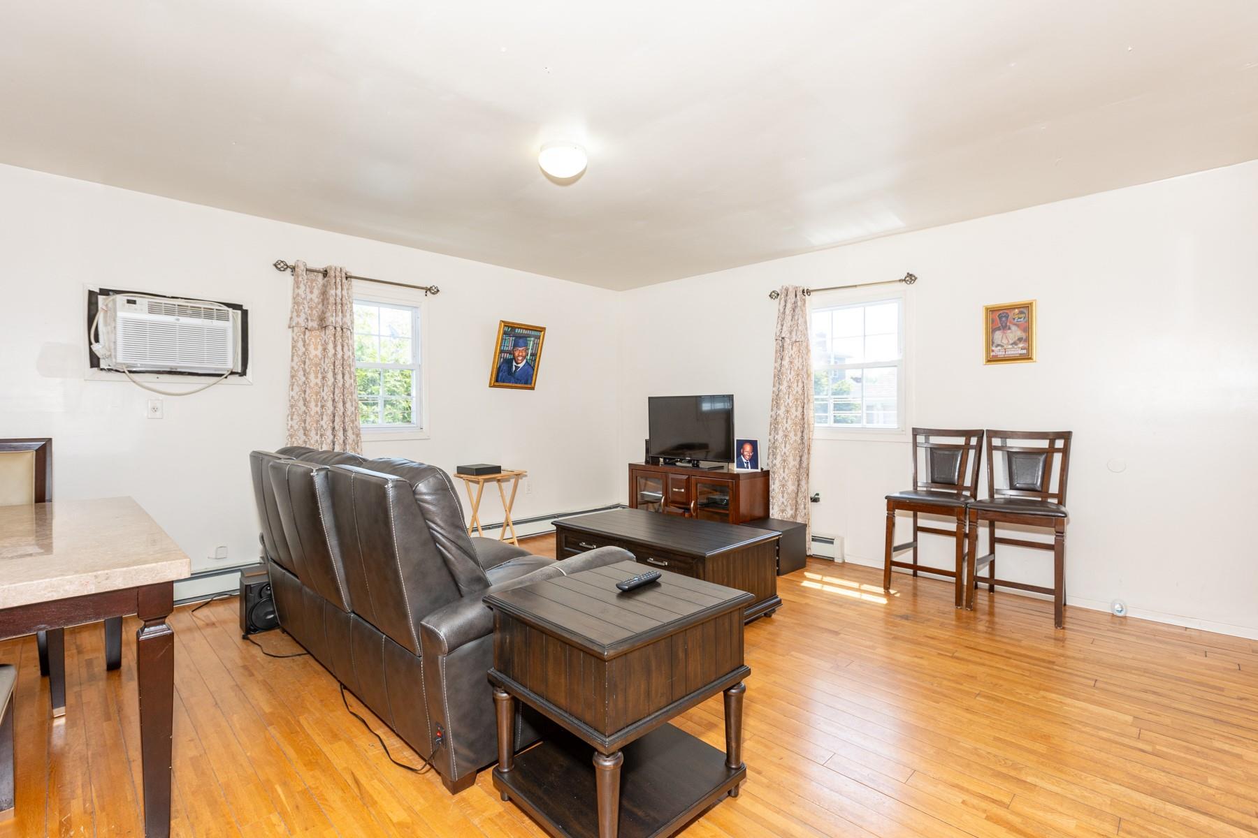 #3 photo, 144-23 231 Street, クイーンズ区 Springfield Gardens , NY 11413