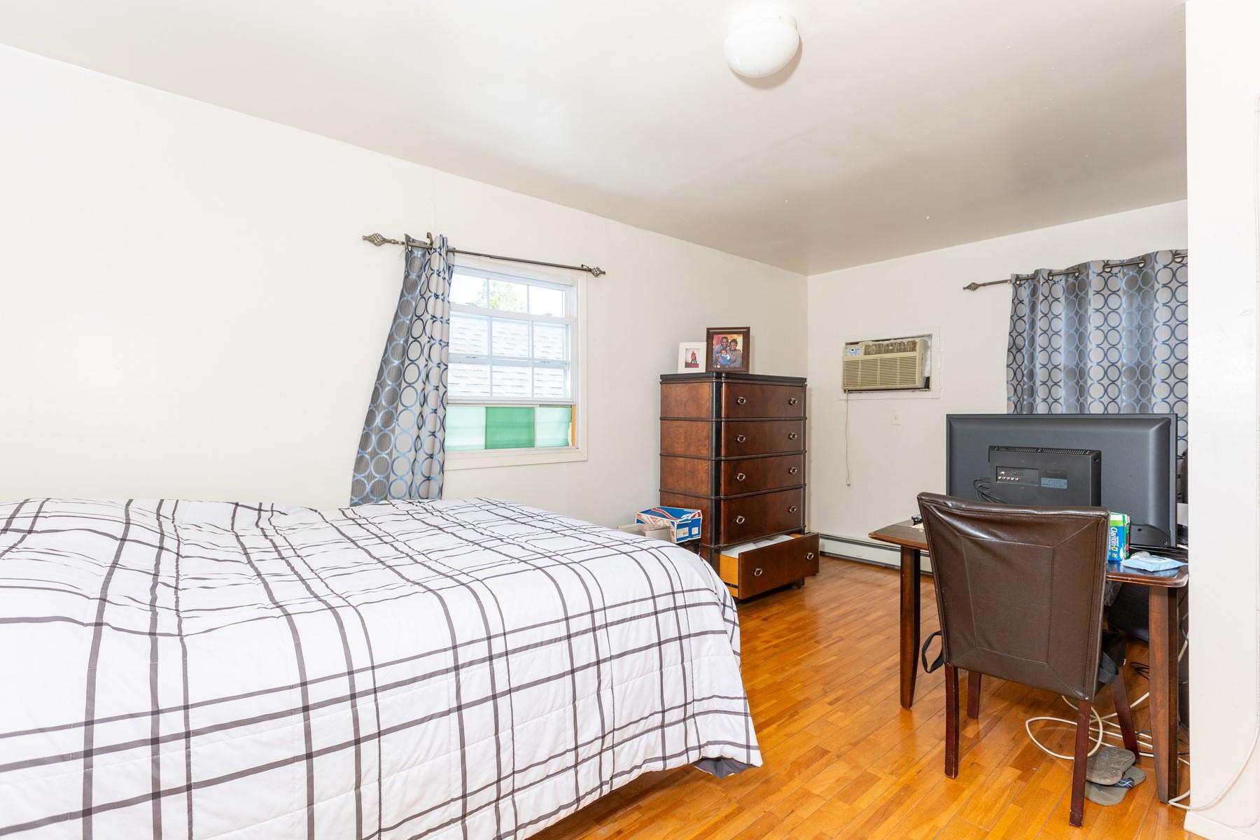 #8 photo, 144-23 231 Street, クイーンズ区 Springfield Gardens , NY 11413