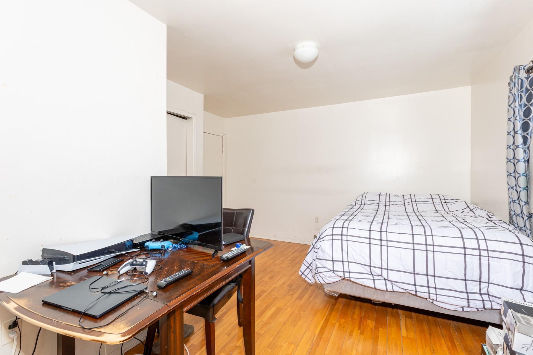 #9 photo, 144-23 231 Street, クイーンズ区 Springfield Gardens , NY 11413