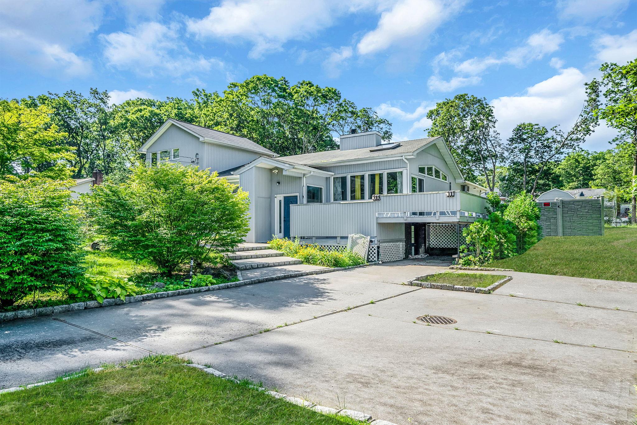 #3 photo, 26 Liber Boulevard, サフォーク郡 Farmingville , NY 11738