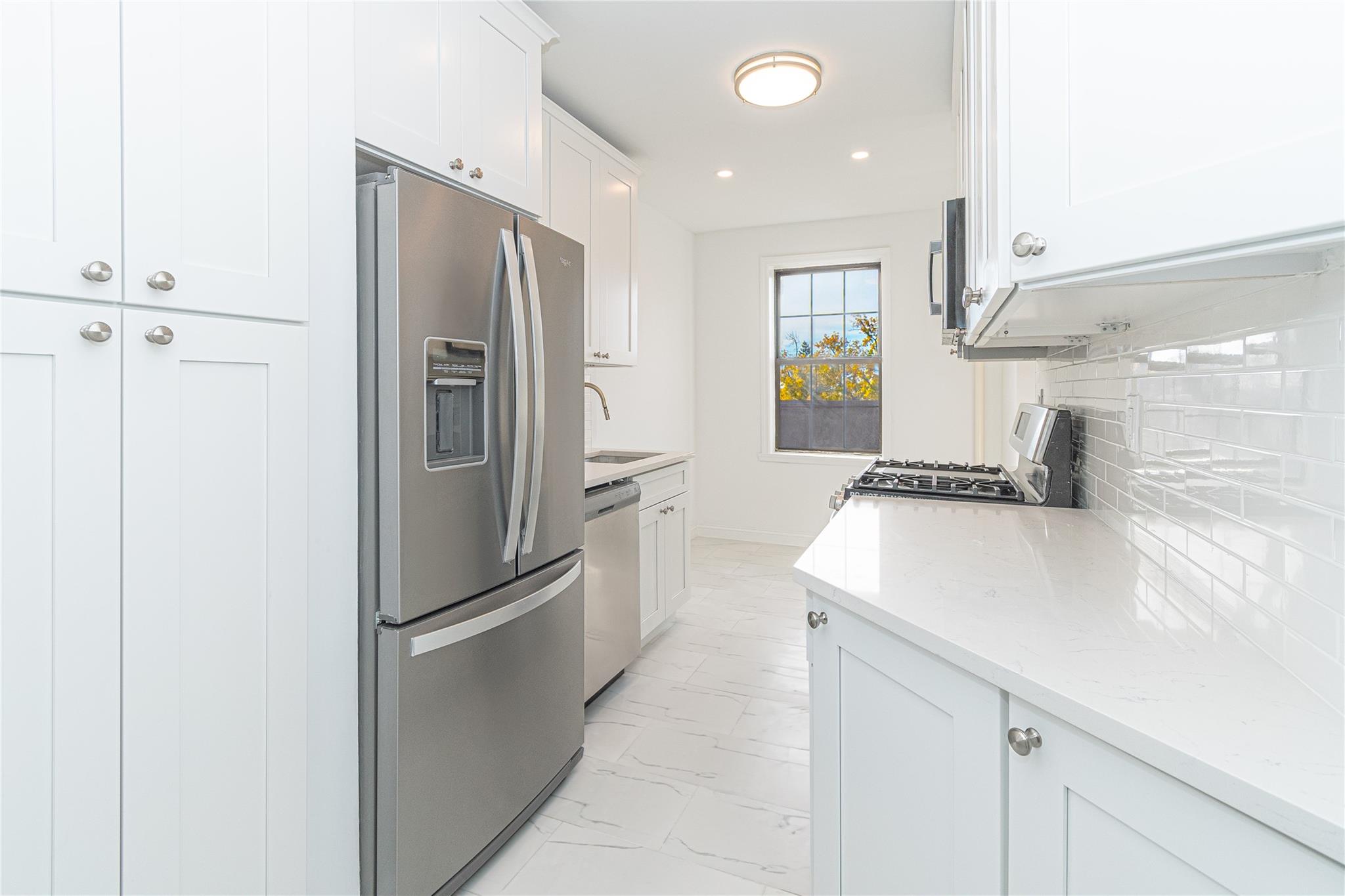 #8 photo, 68-30 Burns Street, Forest Hills , NY 11375