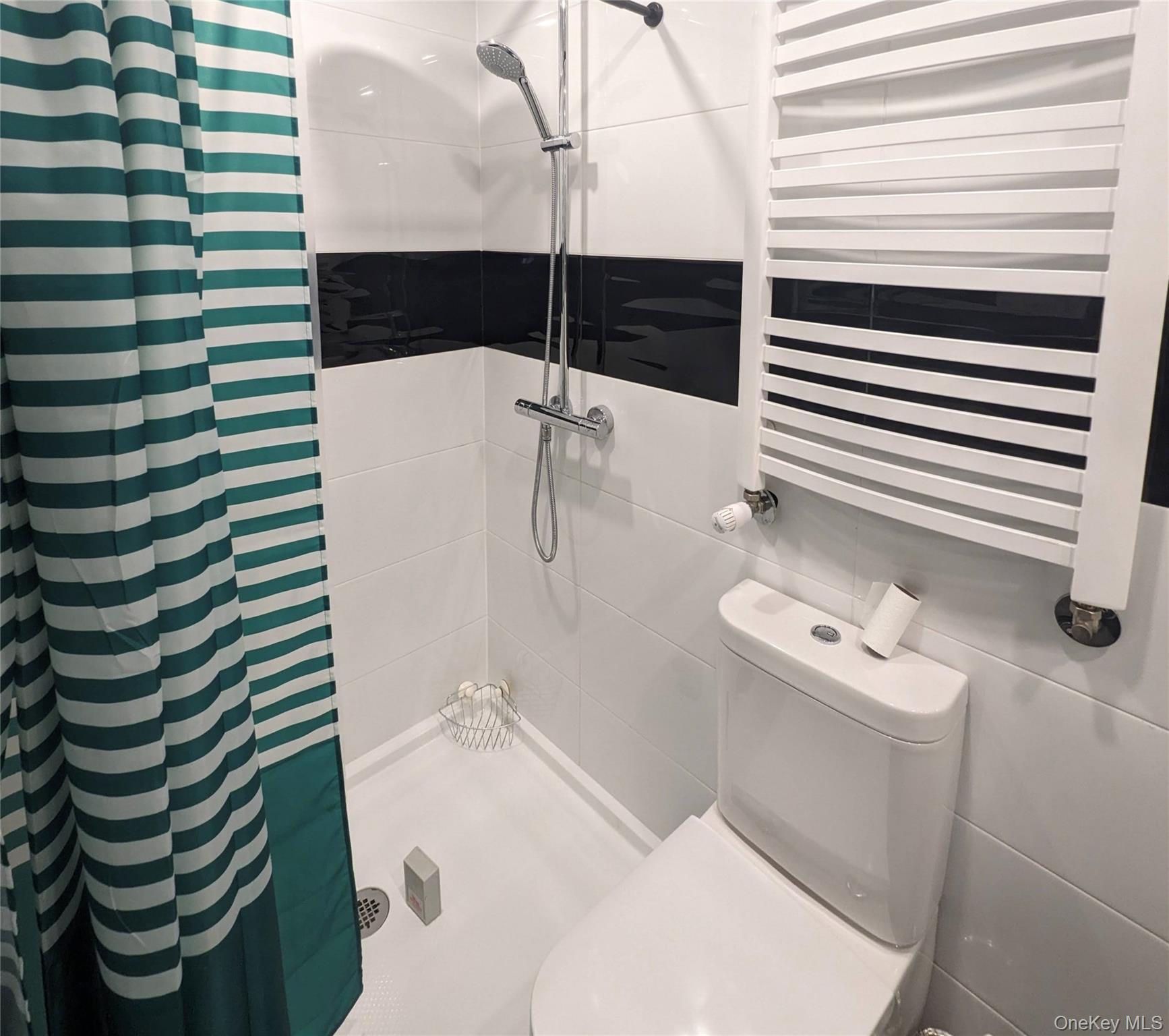 #14 photo, 58-09 61 street, クイーンズ区 Maspeth , NY 11379