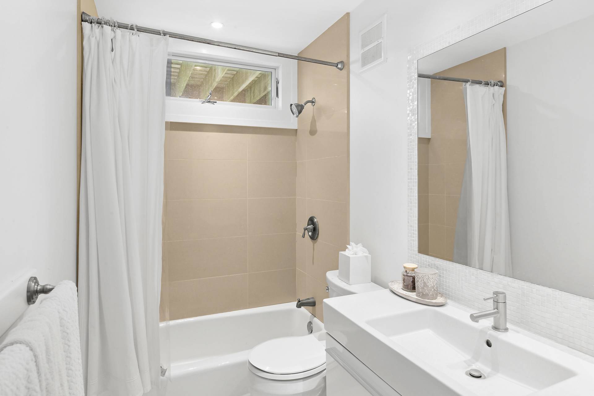 #17 photo, 41 North Surfside Avenue, サフォーク郡 Montauk , NY 11954