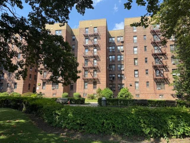 #8 photo, 2555 BATCHELDER ST, #3j, ブルックリン区 Sheepshead Bay , NY 11235