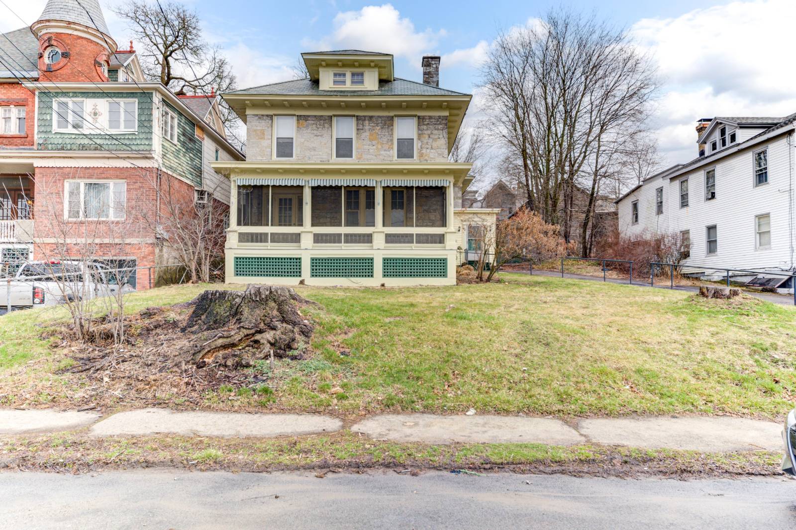 #1 photo, 121 Guy Park Ave, 紐約州 Amsterdam , NY 12010