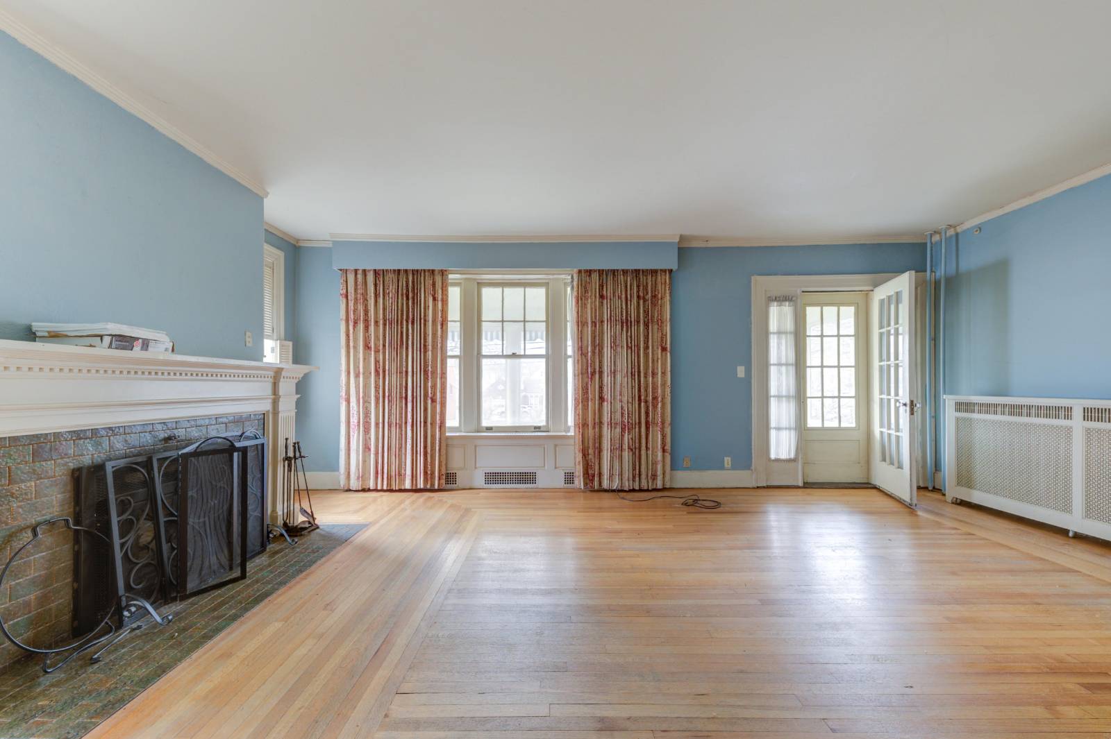 #10 photo, 121 Guy Park Ave, Amsterdam , NY 12010