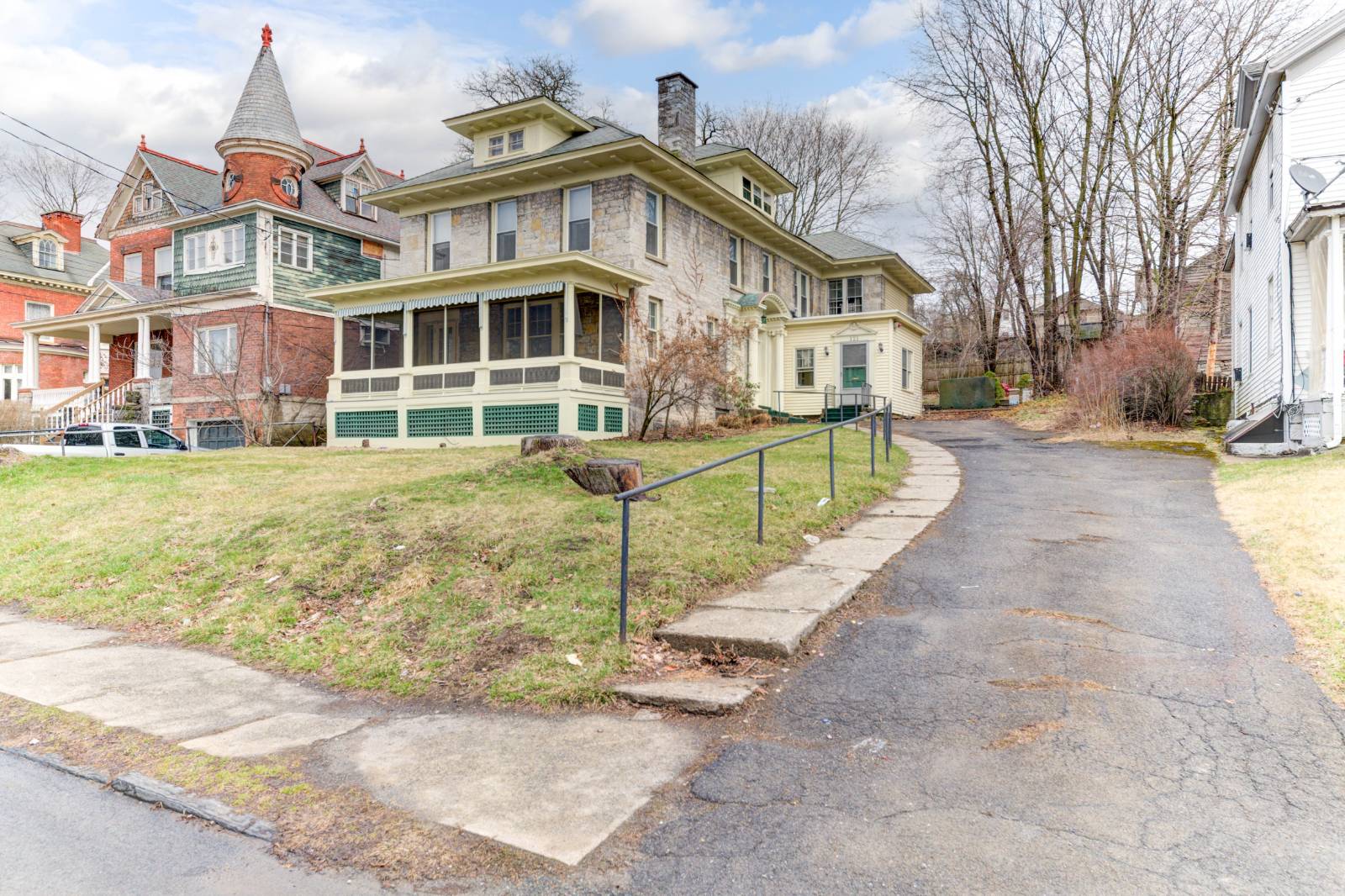 #3 photo, 121 Guy Park Ave, Amsterdam , NY 12010