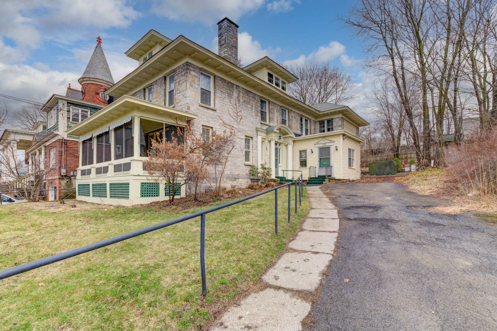 #4 photo, 121 Guy Park Ave, Amsterdam , NY 12010