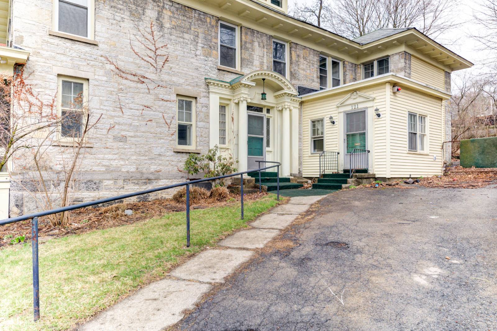 #5 photo, 121 Guy Park Ave, Amsterdam , NY 12010