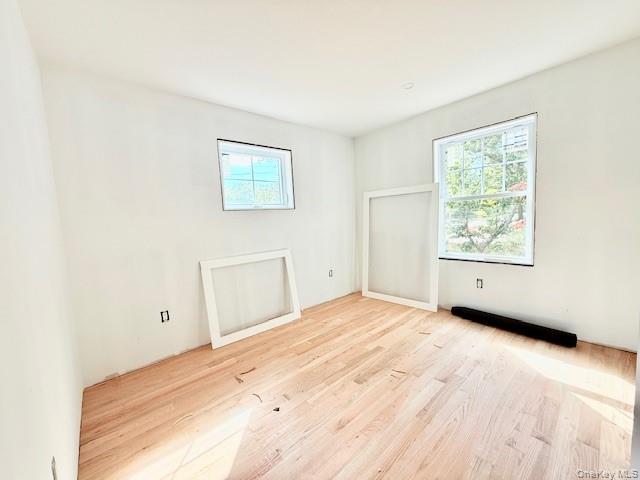 #9 photo, 114 Bedford Avenue, サフォーク郡 Mastic , NY 11950