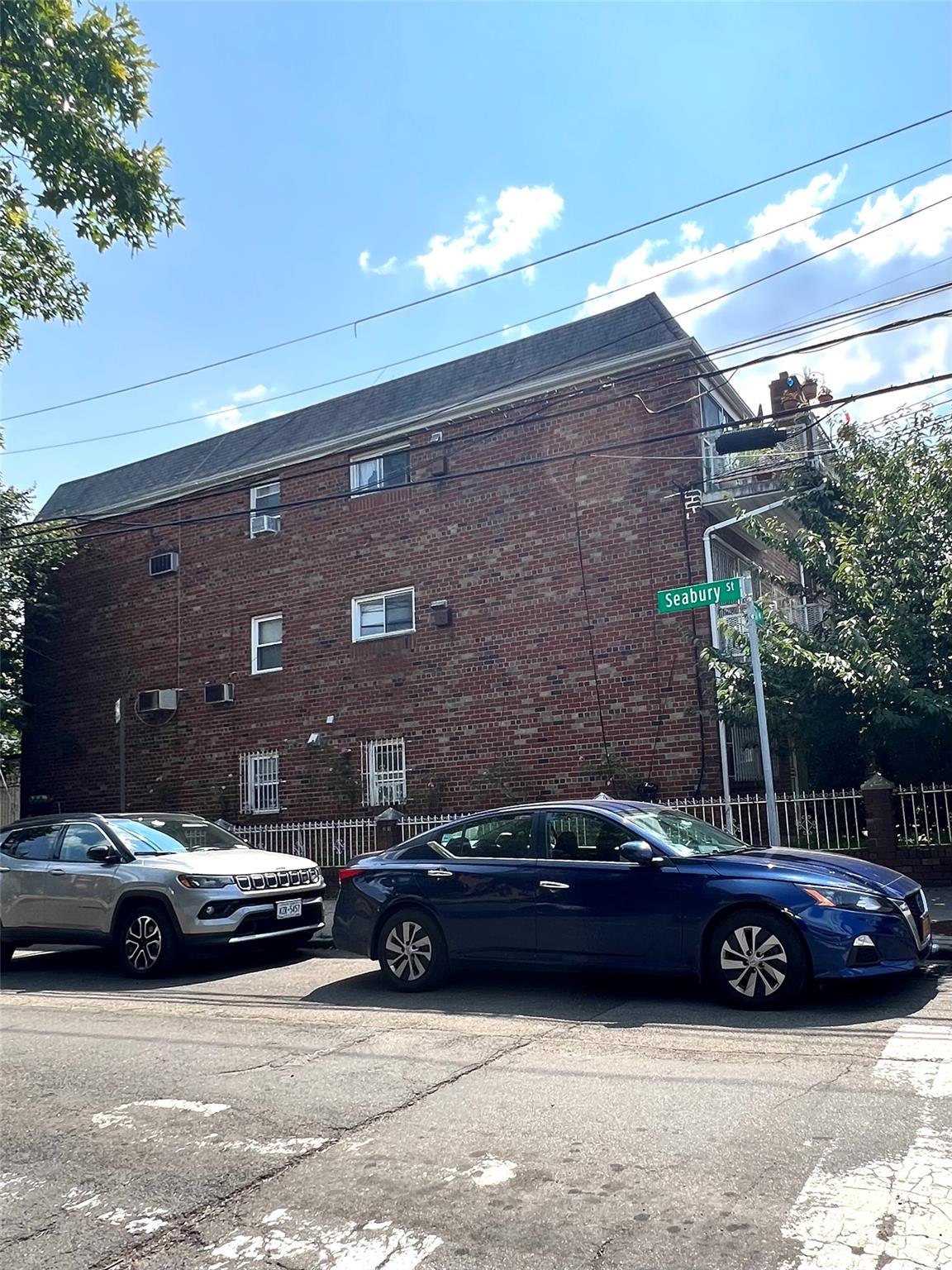 #1 photo, 86-46 57 Avenue, كوينز Elmhurst , NY 11373