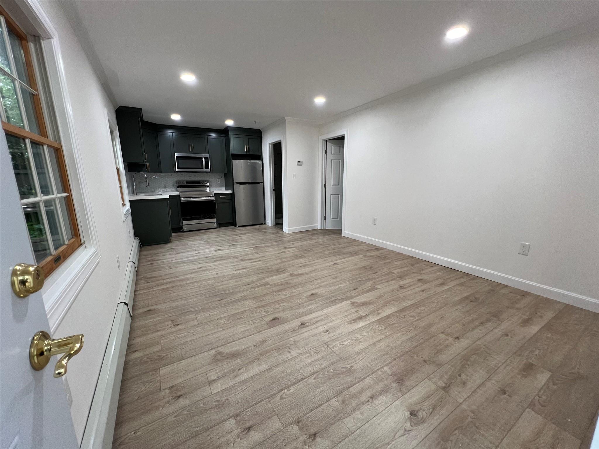 #1 photo, 8 Washington Avenue, سوفولك Selden , NY 11784