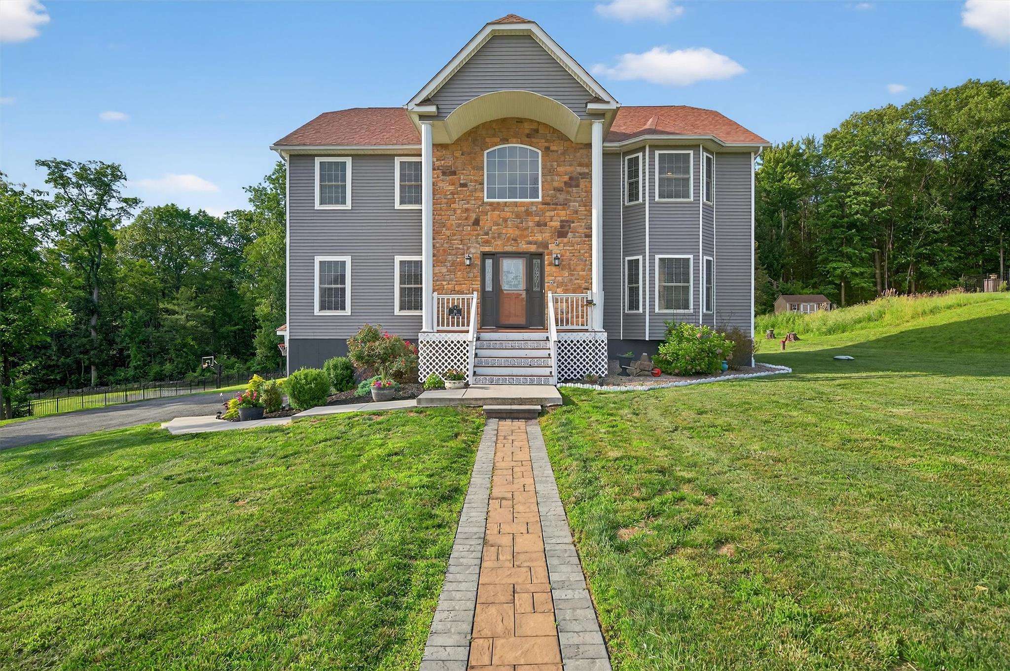 #1 photo, 75 Finley Drive, Salisbury Mills , NY 12577