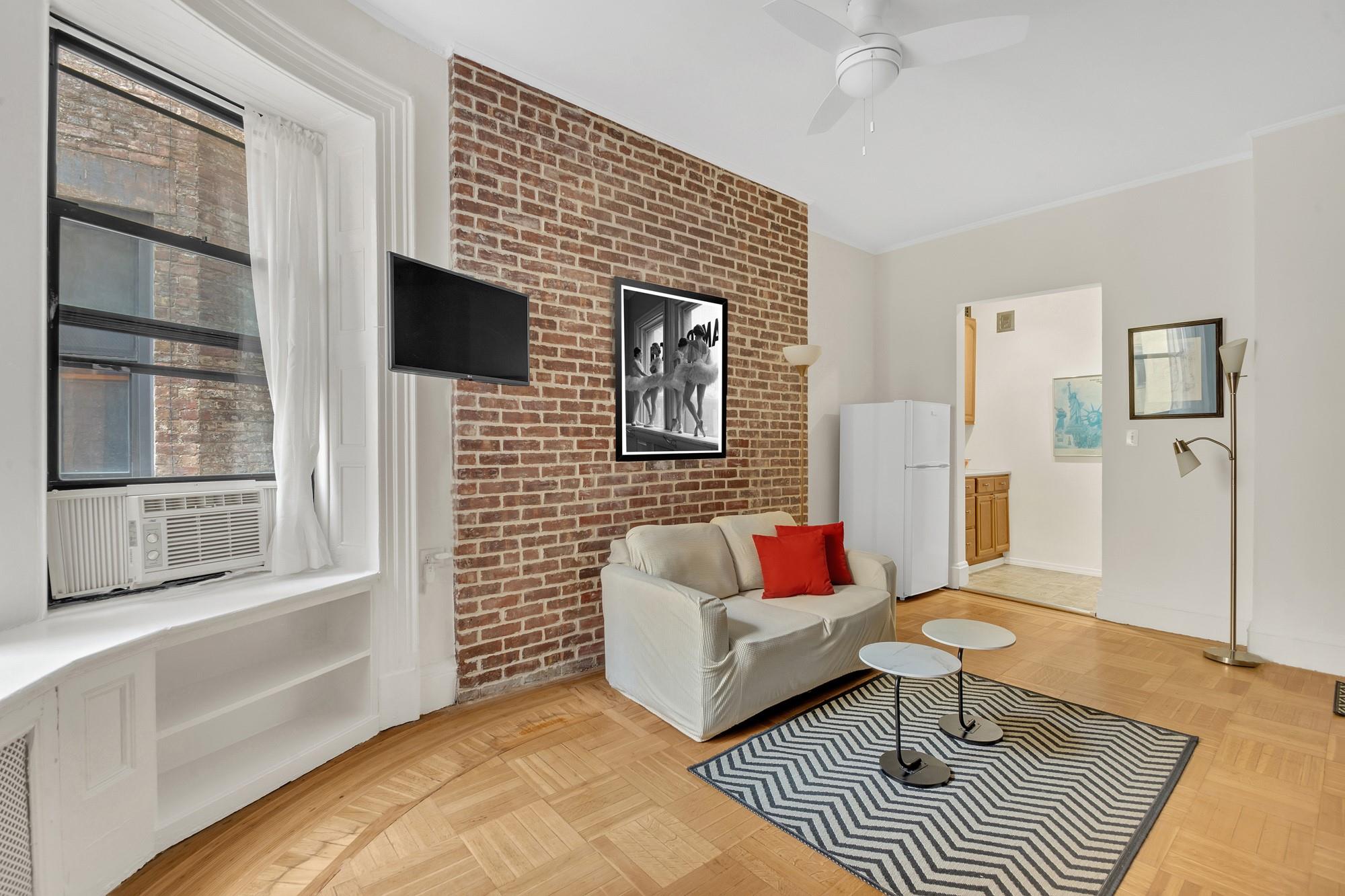 #1 photo, 293 Riverside Drive, New York (Manhattan) , NY 10025