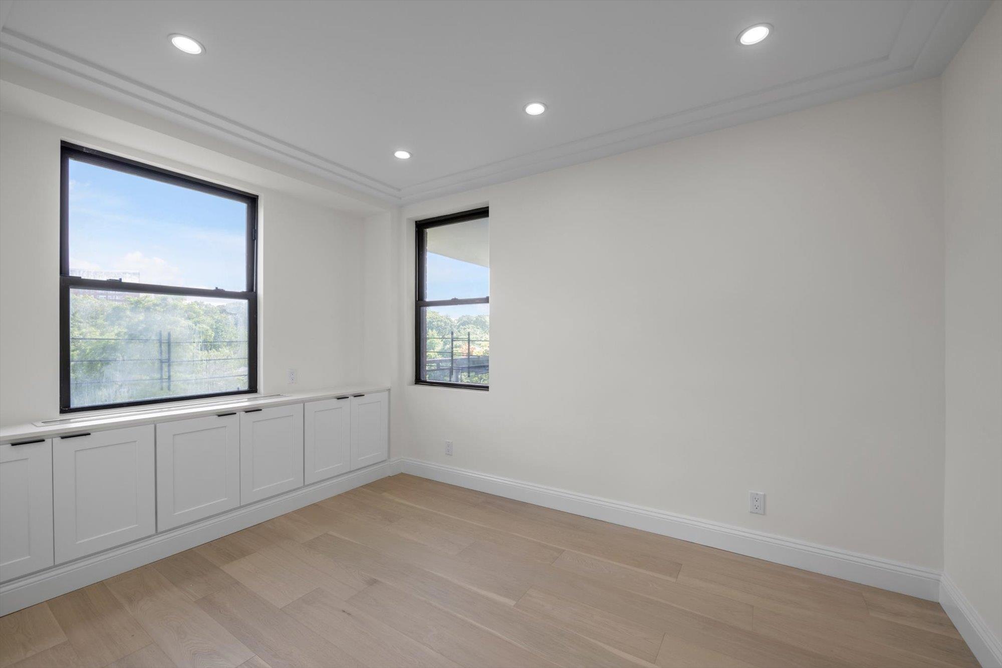 #12 photo, 4705 Henry Hudson Parkway, ブロンクス区 Bronx , NY 10471