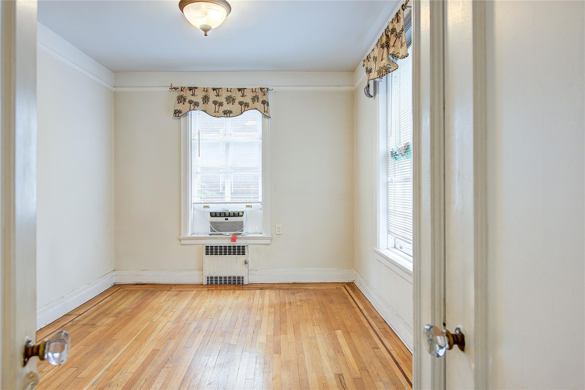 #17 photo, 34-30 81st Street, クイーンズ区 Jackson Heights , NY 11372