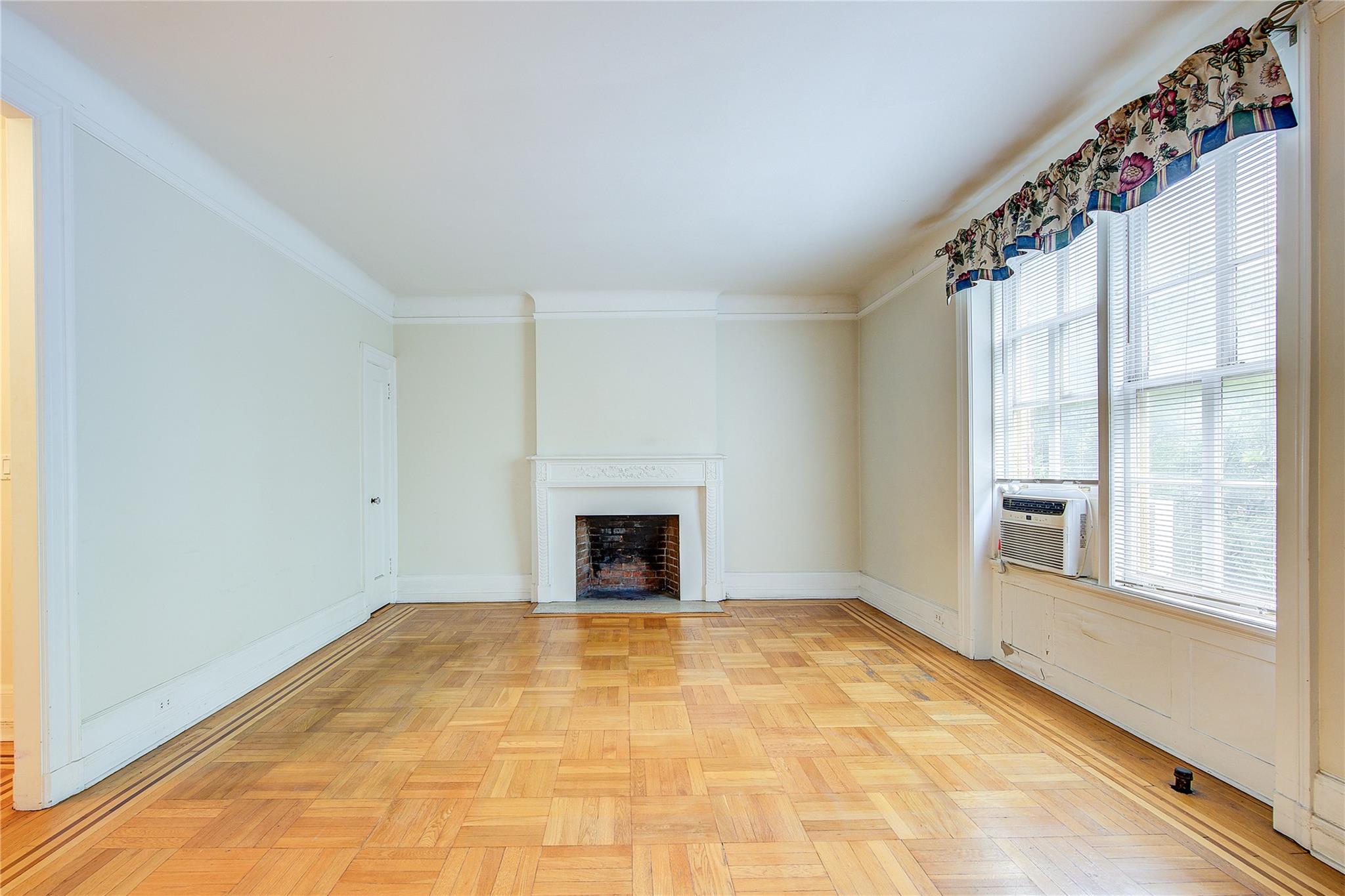 #3 photo, 34-30 81st Street, クイーンズ区 Jackson Heights , NY 11372